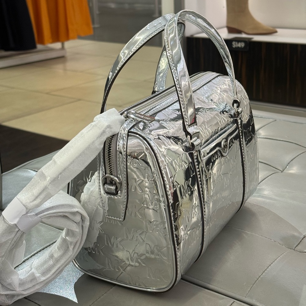Michael kors jet set travel medium patent logo duffle satchel silver NWT - Picture 4 of 11